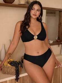 Swim Chiccia Plus Size Women Summer Beach Solid Color Metal Shell Decor Bikini Top - Black - View 1