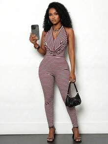 SHEIN BamGlam Randig jumpsuit med djup halsringning för kvinnor - Bourgogne - Visa 6