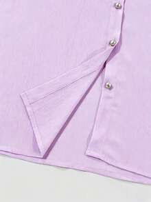 Franclia Áo kiểu nữ cỡ lớn màu hồng thanh lịch mới cho mùa hè, chất liệu chiffon, cổ trắng, dáng rộng, tay ngắn. Thích hợp cho mùa hè, lễ hội và các dịp nghỉ lễ. Đặc điểm nổi bật bao gồm cúc kim loại trang trí, kiểu dáng đa năng, cổ áo tương phản, dáng rộng, tay ngắn và vải xếp ly. Trang phục mùa tốt nghiệp, trang phục công sở thời trang, trang phục công sở, trang phục thường ngày năng động và chuyên nghiệp. - Màu tím hoa cà - Xem 5