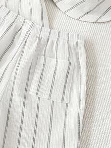 SHEIN Bộ 3 món cho bé trai/bé gái, gồm áo sơ mi ngắn tay kẻ sọc kaki, quần short và mũ chống nắng, thích hợp cho mùa xuân/hè. - trắng - Xem 7