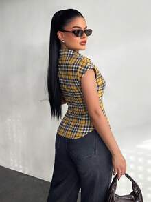 SHEIN x Luisa Sonza SHEIN SXY Áo sơ mi nữ dáng ôm, cài cúc đơn, họa tiết kẻ caro, tay ngắn. - Nhiều màu - Xem 3