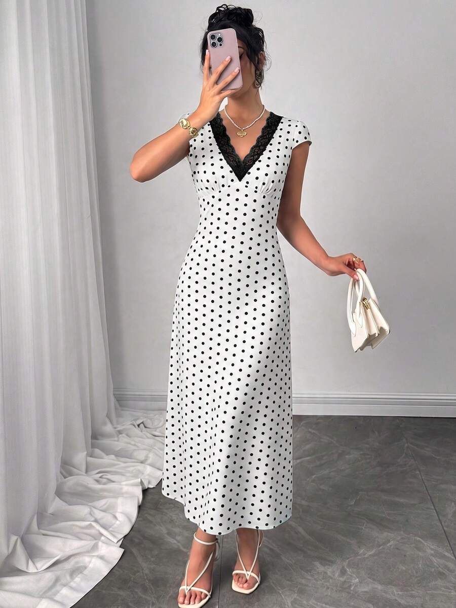 Modelyn Đầm thanh lịch cổ chữ V sâu, phối ren hoa và chấm bi. - trắng - Xem 1