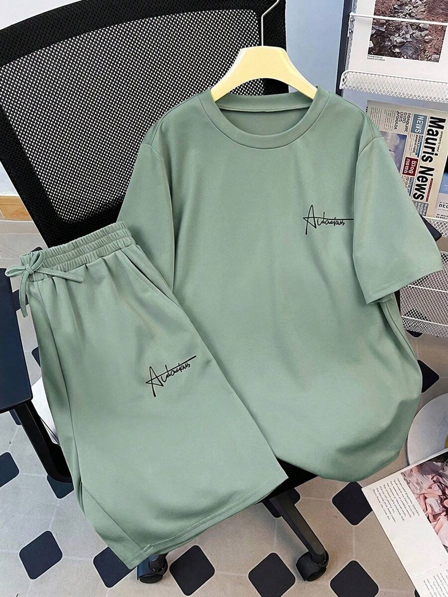 SHEIN 2 pezzi/set Maglietta a maniche corte e pantaloncini casual, versatili e comodi con stampa di lettere di alto valore per ragazzi adolescenti, stile urbano e casual - Menta Verde - Visualizzare 1