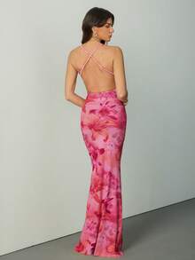 SHEIN Tall Đầm hoa in họa tiết, cổ khoét sâu, hở lưng, thích hợp cho kỳ nghỉ của nữ. - Nhiều màu - Xem 7