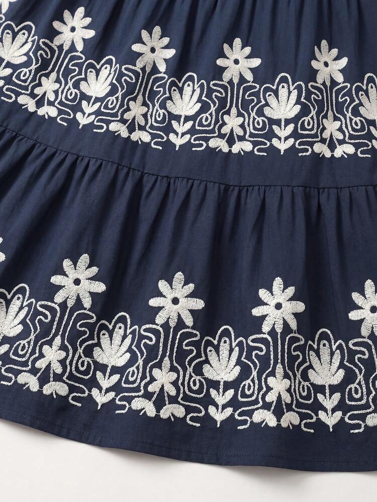 Plus Size Women's Summer Casual Vacation  Floral Print  V-Neck Short Sleeve Casual Navy Long Dress,Suitable For Summer, Boho Top,Mothers Day Outfit,Casual Holiday Style,Summer Outfits For Women ,Vacation Outfits Women ,Holiday Outfits For Women,Going Out Outfits, New Clothes,Simple And Fashionable For Everyday Wear,Suitable For Summer, Vacation, Daily Wear, Festival Outfits For Women,Country Concert Outfit,Beach Outfits For Women,Western Style,Flowy Dress,Gifts For Mother,Boho Dress
