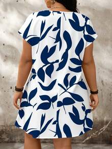 SHEIN LUNE Casual Minimalist Color Block Pattern Loose Short Sleeve Plus Size Dress, Suitable For Summer - Navy Blue - View 2
