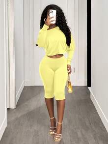 BamGleam Bộ đồ gợi cảm gồm áo crop top tay dài tay, cổ bất đối xứng, eo thon và quần dài. - Vàng nhạt - Xem 5