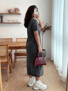 Enliva Plus Size Long Acid-Washed T-Shirt Dress Long Casual Dress, For Apple Rounded Body Shape, For Body Shape, For Summer - Black - View 2