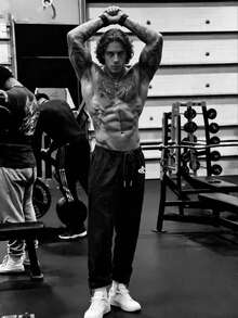 GymBeat Pantalones deportivos con cordón en la cintura y estampado de letras, versátiles para hombres - Negro - Ver 6