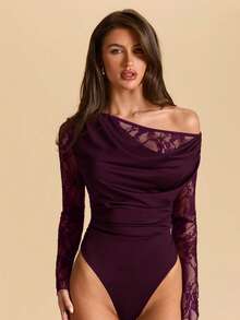 SHEIN BAE Bodysuit Transparan dengan Motif Renda Asimetris, Bodysuit Renda Seksi untuk Musim Panas - Merah tua - View 4