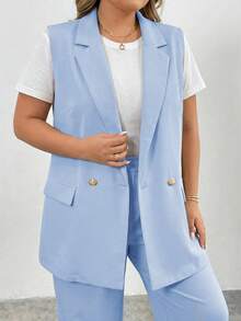 SHEIN CURVE+ 大码翻领双扣马甲西装外套，适合工作场合、毕业典礼、返校季、教师节等场合，秋冬季女装之选。 - 淺藍色 - 查看 8