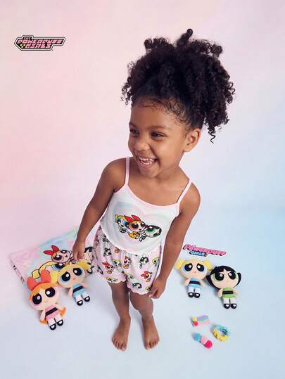 THE POWERPUFF GIRLS X SHEIN Maija Kids Zestaw dla młodej dziewczyny: koszulka z nadrukiem w kreskówkowym stylu i szorty, swobodny i modny do codziennego noszenia