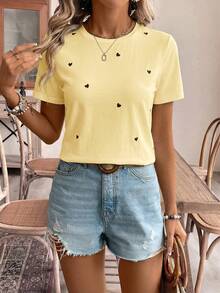 SHEIN Frenchy Áo thun ngắn tay nữ thêu chỉ họa tiết trái tim, kiểu dáng thường ngày, thích hợp mặc hàng ngày. Áo thun mùa hè, áo thun cotton nữ, áo thêu, áo kiểu mùa hè. - Vàng nhạt - Xem 4