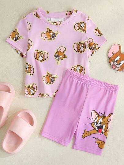 TOM & JERRY X SHEIN ชุดเสื้อยืดแขนสั้นและกางเกงขาสั้นพิมพ์ลายการ์ตูนน่ารักสำหรับเด็กผู้หญิง สำหรับใส่ในชีวิตประจำวันช่วงฤดูร้อน
