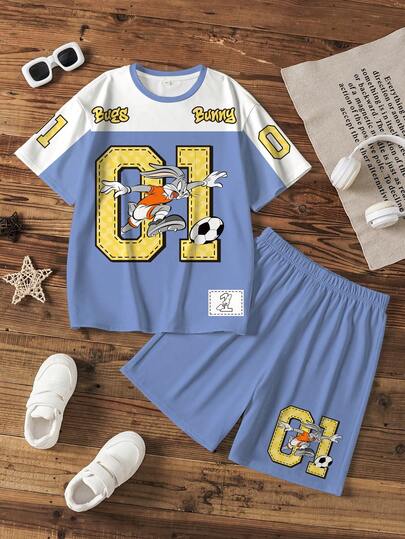 LOONEY TUNES X SHEIN Bộ đồ mùa hè cho bé trai, kiểu dáng thường ngày, in chữ và hình thỏ phối màu tương phản, áo thun ngắn tay và quần short.