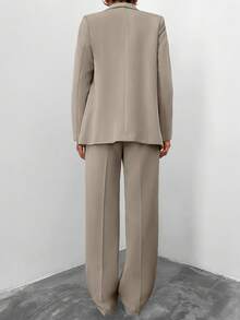 EURMUSE Bộ đồ vest nữ dài tay màu trơn và quần túi Pintuck - Màu be - Xem 2