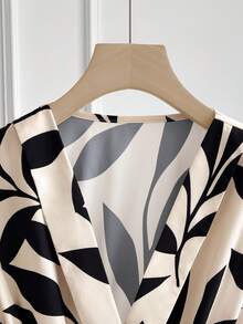 SHEIN Ladiora Sleeveless V-Neck Criss-Cross Cinched Waist Bow Ruffle Hem Fashionable Versatile Women Blouse Eleganza Office - Multicolor - View 6