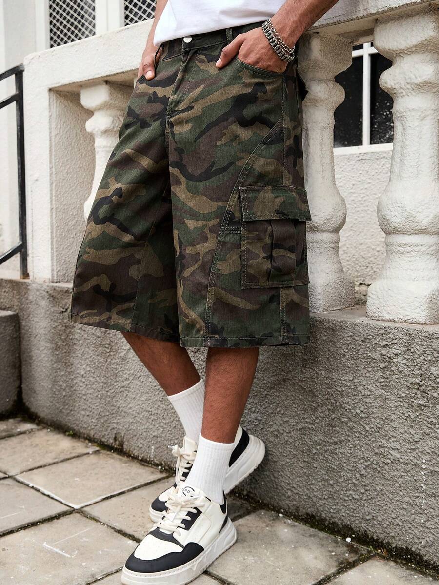 GALLERY FADE Men's Casual Street Style Multi-Pocket Distressed Camouflage Denim Shorts - Army Green - View 1