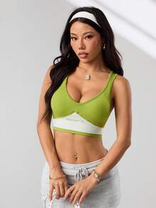 Dewbera 女士无缝针织内置可拆卸衬垫运动文胸 - Fresh Green - 查看 5