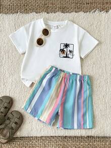 SHEIN Playful Pals 两件套幼儿男童休闲时尚舒适印花圆领插肩袖上衣和条纹短裤，适合春夏户外玩耍、日常穿着，柔软舒适，是夏季度假的理想选择。 - 白色 - 查看 5