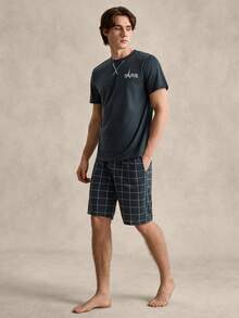 EverLounge Men Letter Graphic Tee & Plaid Shorts PJ Set / Pajama Set - Dark Green - View 5