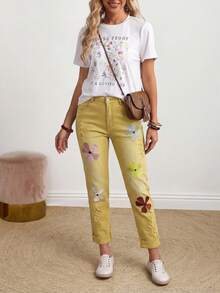 EMERY ROSE Plus Size High Stretch Floral Decorated Casual Jeans - Apricot - View 7