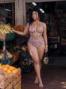 Swim Mod Conjunto de 2 piezas de traje de baño casual de talla grande 2026 con estampado aleatorio y cintura alta fruncida - Multicolor - Ver 5