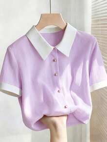 Franclia Áo kiểu nữ cỡ lớn màu hồng thanh lịch mới cho mùa hè, chất liệu chiffon, cổ trắng, dáng rộng, tay ngắn. Thích hợp cho mùa hè, lễ hội và các dịp nghỉ lễ. Đặc điểm nổi bật bao gồm cúc kim loại trang trí, kiểu dáng đa năng, cổ áo tương phản, dáng rộng, tay ngắn và vải xếp ly. Trang phục mùa tốt nghiệp, trang phục công sở thời trang, trang phục công sở, trang phục thường ngày năng động và chuyên nghiệp. - Màu tím hoa cà - Xem 1
