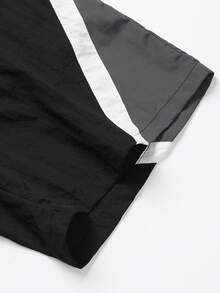 Manfinity EMRG Men's Drawstring Waist Color Block Casual Versatile Daily Wear Shorts - Black - View 5