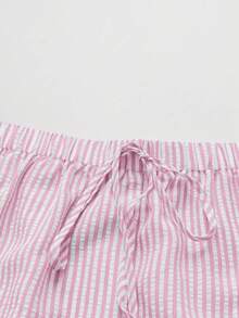 Sweetra Bộ 2 món áo không tay cổ bẻ in họa tiết kẻ sọc thêu và quần short cạp chun dáng casual dành cho nữ, thích hợp cho mùa xuân/hè. - Màu Hồng baby - Xem 5