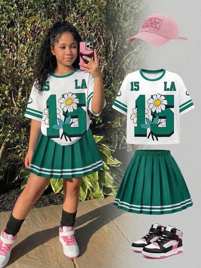 Sparklyn Teen Girl Retro Daisy Print Sports T-Shirt And Pleated Mini Skirt 2-Piece Set, Perfectly Blending Vintage American And Sporty Chic Style, A Head-Turning Choice For Spring/Summer Outings!