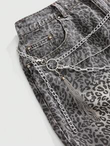 ROMWE Grunge Punk Shorts vaqueros mini con cadena decorativa de metal con strass y estampado de leopardo, estilo punk Y2K; Shorts vaqueros de talla grande con estampado de leopardo, estilo punk subcultura - Plateado - Ver 3
