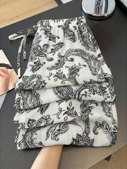 GlowEve CURVE Quần dài nữ cỡ lớn kiểu dáng vintage rách rưới, thêu họa tiết, chất liệu vải có họa tiết, thời trang xuân/hè, ống rộng in họa tiết, phù hợp cho mùa tựu trường, lễ tốt nghiệp, ngày Valentine, lễ hội âm nhạc, ngày của Mẹ, Halloween, Lễ Tạ ơn, Lễ Phục sinh, ngày Quốc khánh, dạ hội, hẹn hò, tiệc tùng, đám cưới, hoạt động ngoài trời.