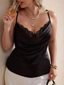 Elegantrix Áo cami satin viền ren bất đối xứng thanh lịch - màu đen - Xem 4
