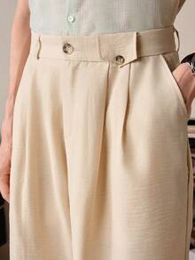 VeloEdit Khaki Color Men's Solid Folding Pleated Shorts, Woven, Camel, Suitable For Commuting In Summer Old Money & Pocket & Zipper, Basic & Boyfriend - Camel - View 6