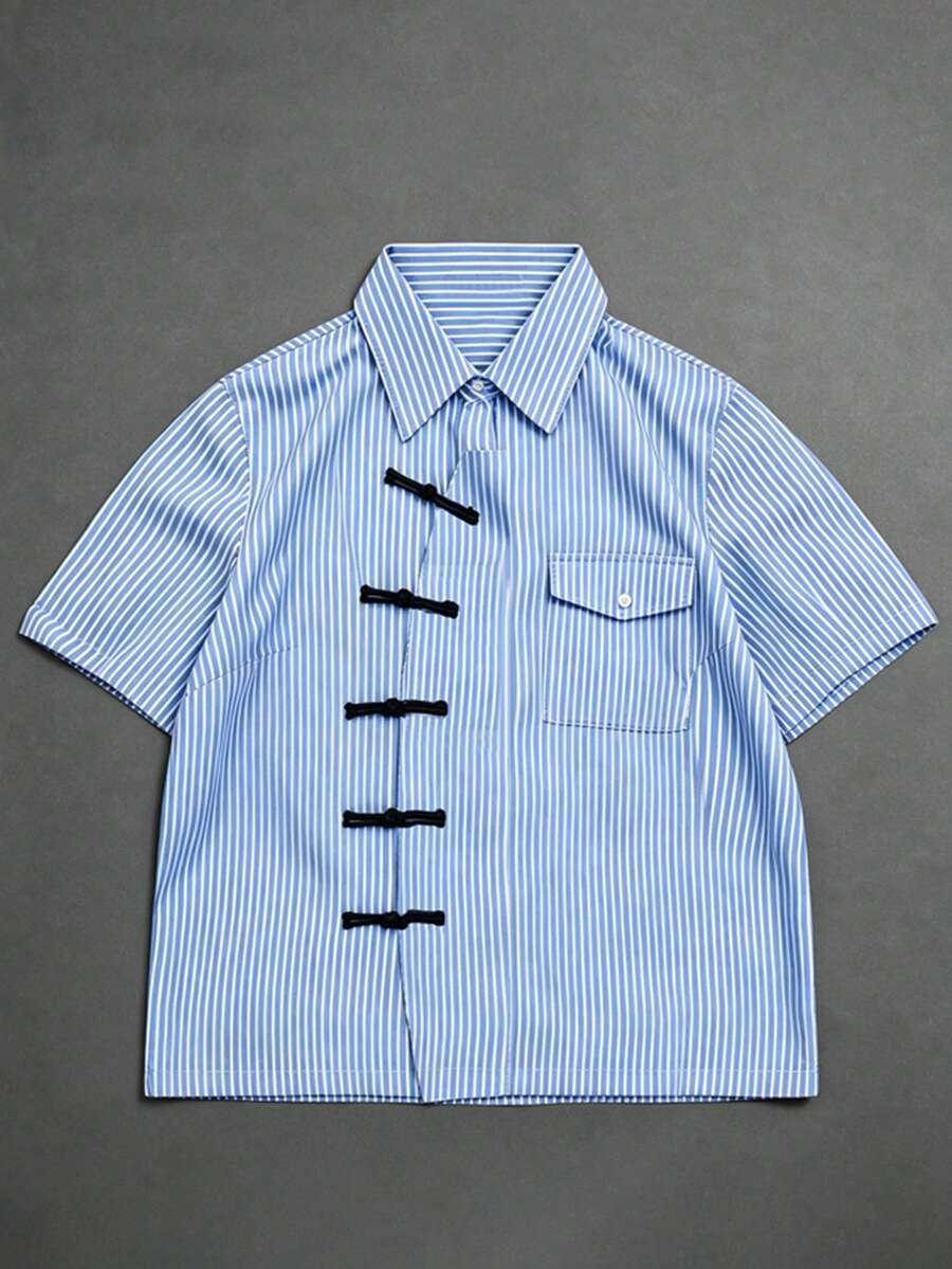 PAVTROS Men's Simple Striped Blue And White Shirt, Fashionable Niche Design, Suitable For Casual Daily Wear, Weekend Outings, Music Festivals, Parties And Other Social Occasions. This Shirt Is An Indispensable Versatile Piece In A Man's Wardrobe