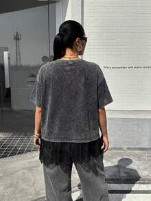 Muchica 大码女式仿牛仔印花撞色蕾丝下摆短袖T恤 - 黑色 - 查看 2