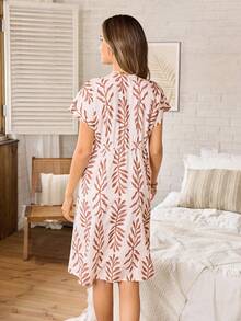 Serenescape Summer Short Sleeve Floral Leaf Print Casual Nightgown For Women - Multicolor - View 2