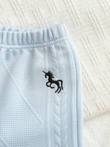 SHEIN 男婴休闲绅士风撞色针织短袖POLO衫+松紧腰短裤套装，2件套，饰有马匹刺绣图案，舒适百搭，适合夏季、生日派对、婚礼、洗礼、周岁生日、返校、日常穿着，2026新款时尚男婴套装 - 藍色 - 查看 6