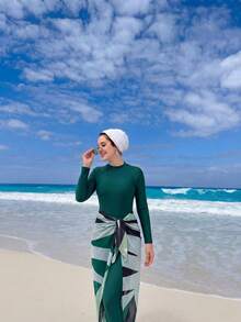 Swim Shayni Conjunto de burkini de una pieza de manga larga para mujer, para la playa - Verde - Ver 1