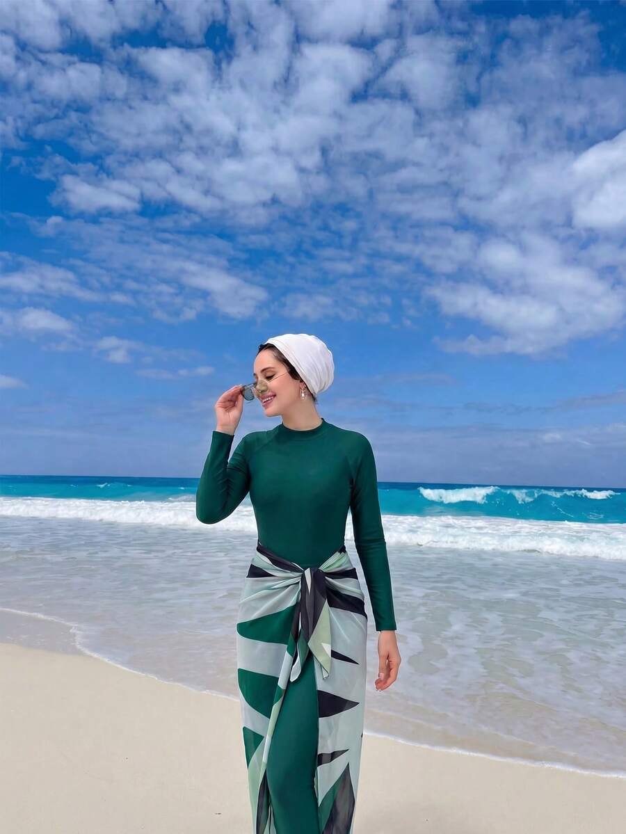 Swim Shayni Conjunto de burkini de una pieza de manga larga para mujer, para la playa - Verde - Ver 1
