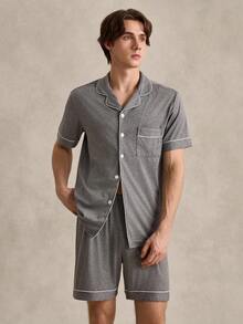 EverLounge 2 pièces Ensemble détente Homme avec Top à Manches Courtes à Boutons et Bas Contrastés - Gris foncé - Voir 4