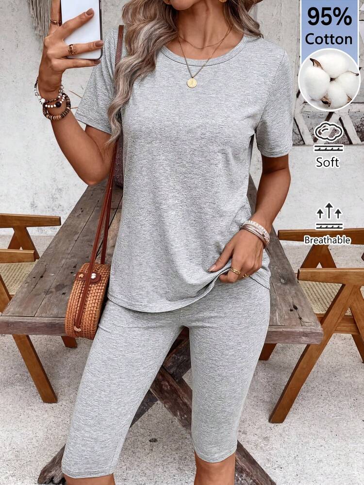 Women's Solid Color Round Neck Short Sleeve Top And 7/8 Pants Casual 2 Pieces Set Two Piece Casual Sets Matching Lounge Set Women Outfit For Women Set Casual Leisure Sets For Women 2 Piece Comfy Sets Woman Summer Outfits For Women Two Piece Set Women Summer Two Piece Set Capri Two-Piece Set 2-Piece Going Out Sets For Women Matching Sets For Women Cotton Women's Clothing
