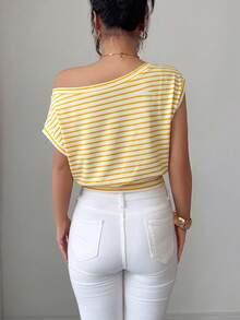 Elenzga Asymmetric Waist Hem Oblique Shoulder Elegant Office Lady T-Shirt - Yellow - View 2
