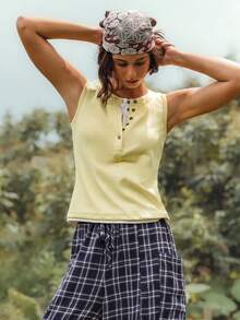 WanderVale 女士夏季休闲撞色拼接无袖上衣 - 黃色 - 查看 4