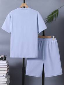 SHEIN 2件套青少年男童夏季撞色字母拼接圆领短袖T恤和户外休闲时尚3D字母运动短裤 - 藍白色 - 查看 2