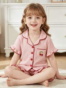 SHEIN Playful Pals 女童睡衣套装，舒适时尚，樱桃刺绣荷叶边装饰，优雅短袖短裤两件套睡衣 - 彩色 - 查看 6