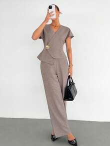Siren Gaze Damen 2-teiliges Outfit Pastell Sommer elegant sexy Business Lässig elegant Büro Golf V-Ausschnitt Wickeloberteil Slim Fit weite Hose Set asymmetrische Knopfleiste - Aprikosenfarben - Übersicht 4