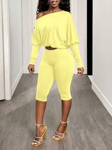 BamGleam Bộ đồ gợi cảm gồm áo crop top tay dài tay, cổ bất đối xứng, eo thon và quần dài. - Vàng nhạt - Xem 3