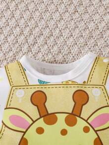 SHEIN Playful Pals 嬰兒新生兒可愛長頸鹿圖案 2合1 柔軟舒適連身衣 中性嬰兒夏季服裝 家庭套裝 棕色與黃色休閒款 - 黃色 - 查看 6